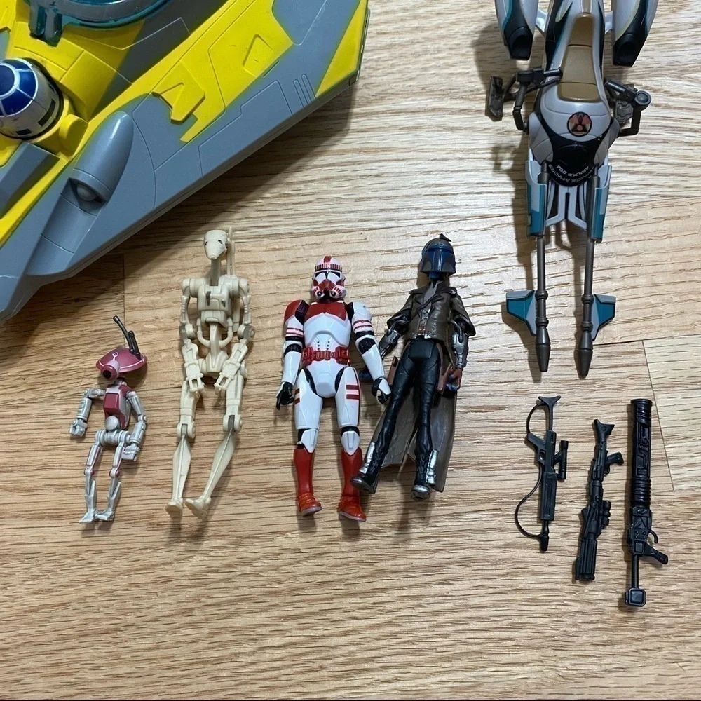 Star Wars A-Wing Yellow Fighter Ship C-082A W/ R2D2 Castas Speeder Bike 2011